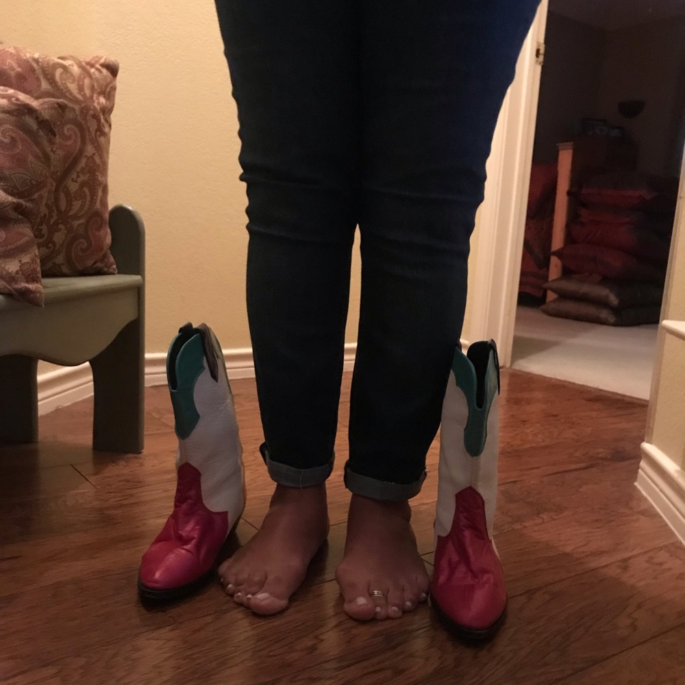 Funky fun boots! - Picture 3 of 3